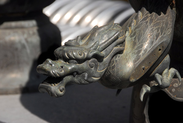 Detail of the bronze dragon, Wat Phra Keo