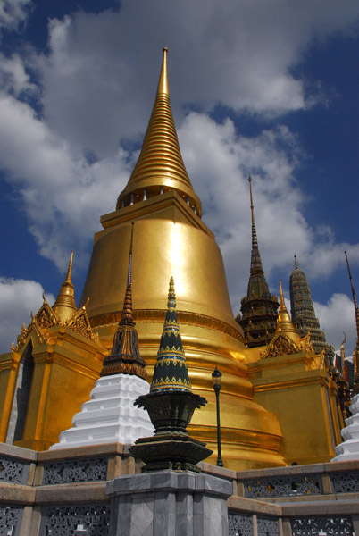 Upper terrace, Wat Phra Kaeo