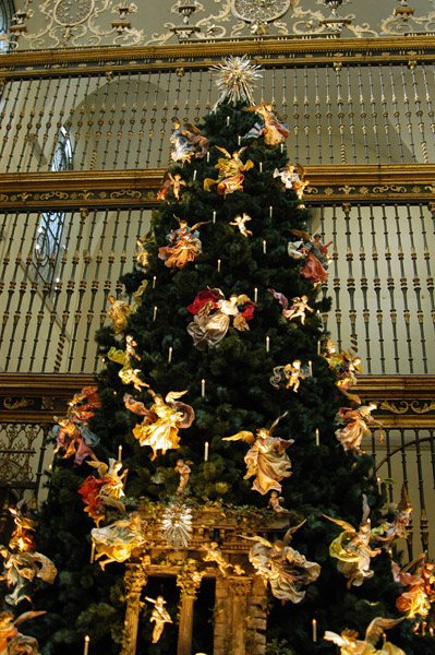 Christmas tree at the Metropolitan Museum of Art