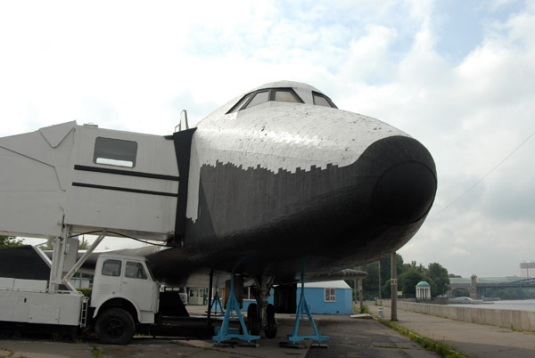 The Soviet Buran program only completed one unmanned flight in 1988