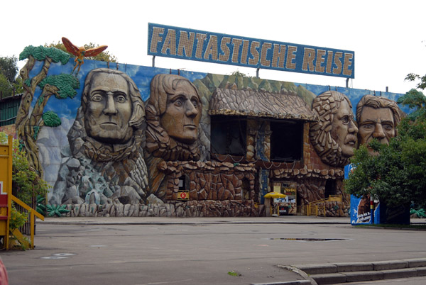 Fantastiche Reise - a fun fair ride at Gorky Park