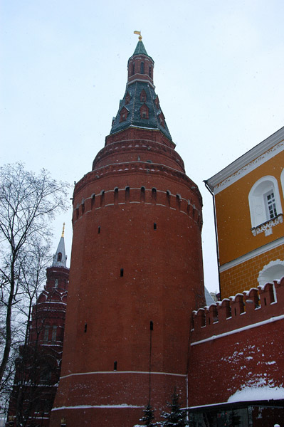 Arsenalnaya Tower, Krelin