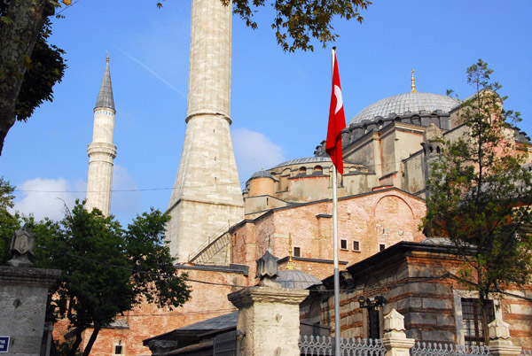 Four minarets were added to the Ayasofya after the Ottoman Turk conquest of Constantinople in 1453 