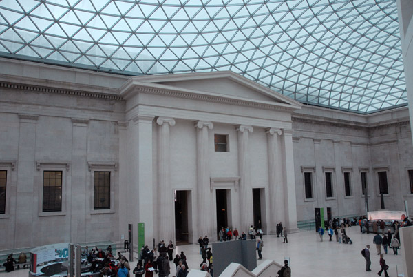 Great Court of the British Museum under a tessellated glass roof