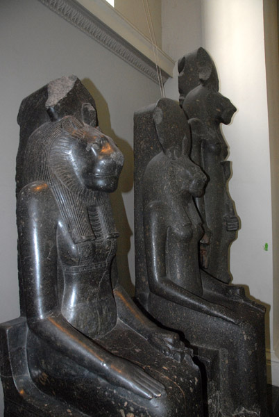 Seated statues of Sakhmet, 18th Dynasty, ca 1400 BC, Thebes (Temple of Mut)