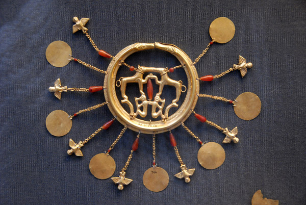 The Aigina Treasure - jewellery, Minoan 1850-1550 BC