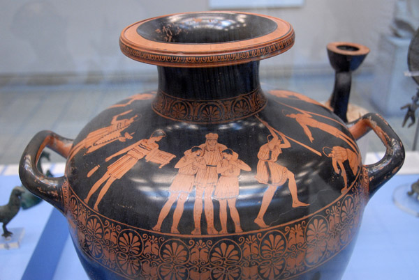Red-figured hydra (water jar) of Andromeda, Ethiopian princess, saved from sacrifice to a sea monster by Perseus - Athens 400 BC