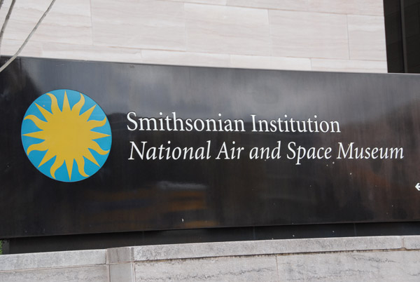 Smithsonian Institution - National Air and Space Museum