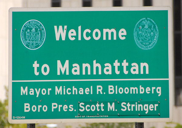 Mayor Michael Bloomberg welcomes you to Manhattan