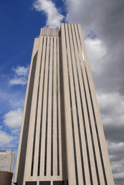 The Verizon Building at 375 Pearl Street