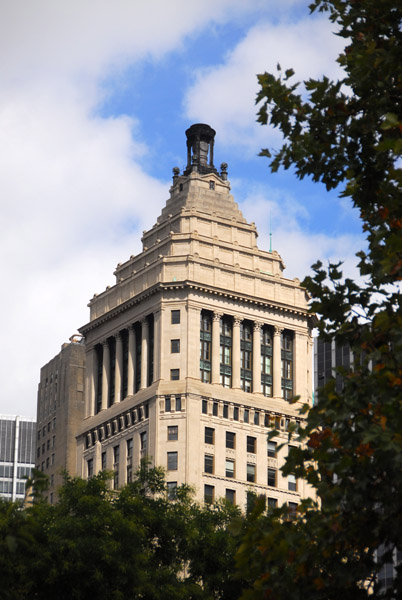 26 Broadway (Standard Oil Building) 1885 remodeled in the 1920s