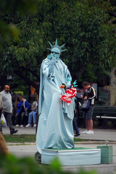Living Statue of Liberty, Battery Park