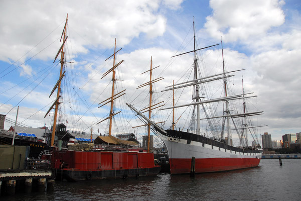 Tall ships Wavertree and Peking