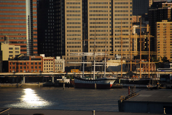 South Street Seaport seen from Brooklyn Heights