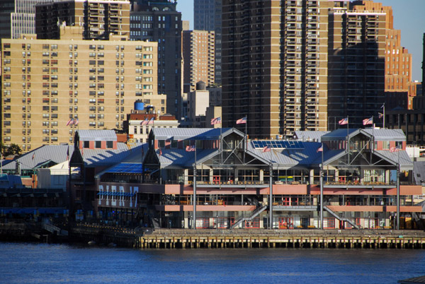 South Street Seaport seen from Brooklyn