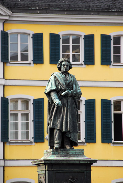 Ludwig von Beethoven, Mnsterplatz, Bonn