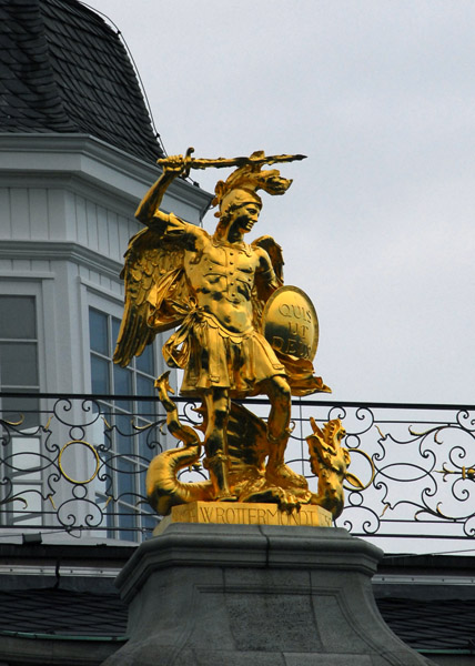 Golden statue of St. Michael Quis ut Deus Koblenzer Tor, Bonn