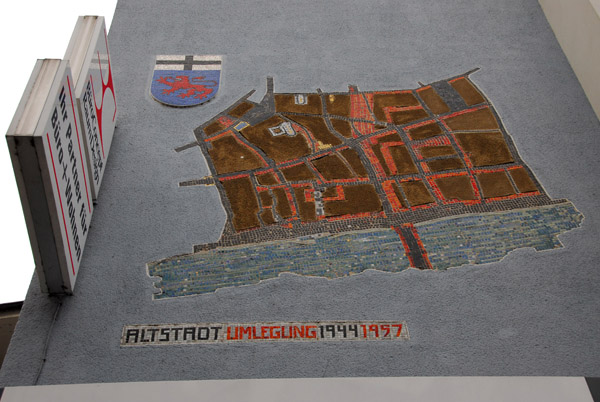 Mosaic showing changes to Bonn's old city between 1944 and 1957