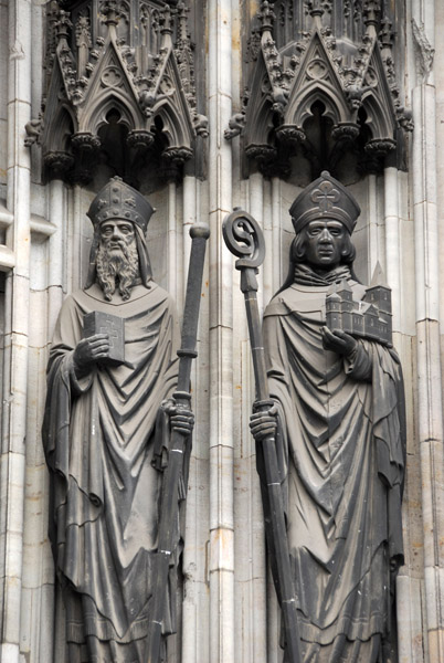 Klner Dom statues - Bishops