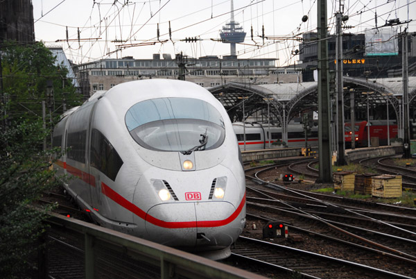 ICE departing Köln Hauptbahnhof