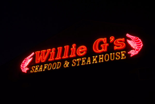 Willie G's Seafood & Steakhouse at night, Galveston