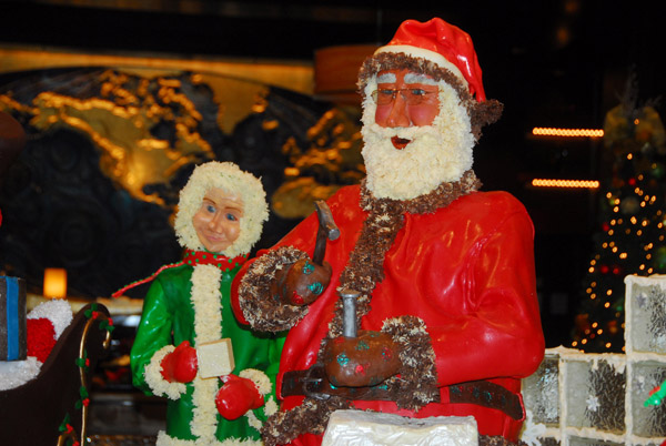 Candy Santa Claus and Elf, Hilton Americas, Houston 2007