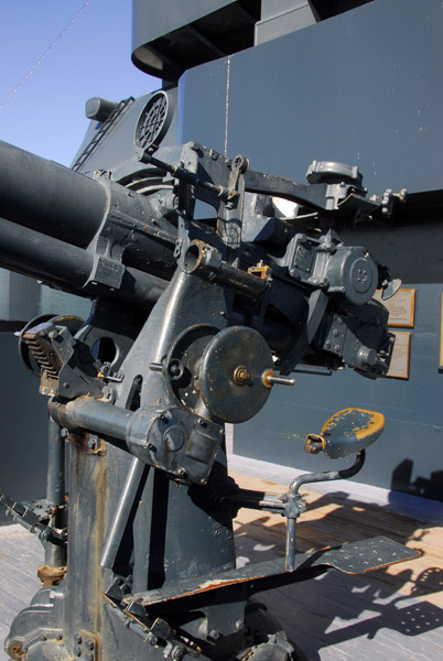 Anti-aircraft gun