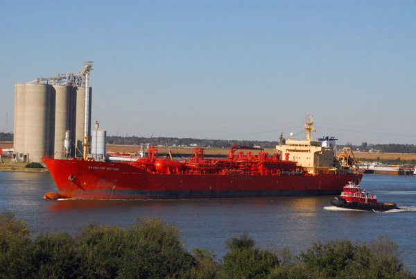 Navigator Neptune arriving at the Port of Houston