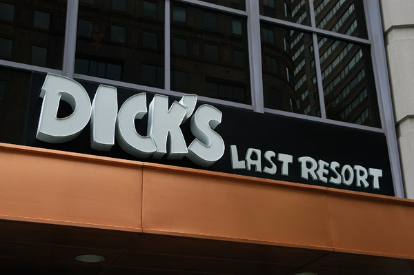 Dick's Last Resort, Boston
