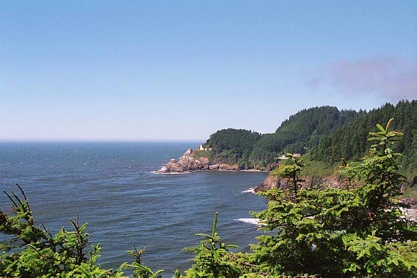 Looking north from Sea Lion Point to Heceta Head, Oregon