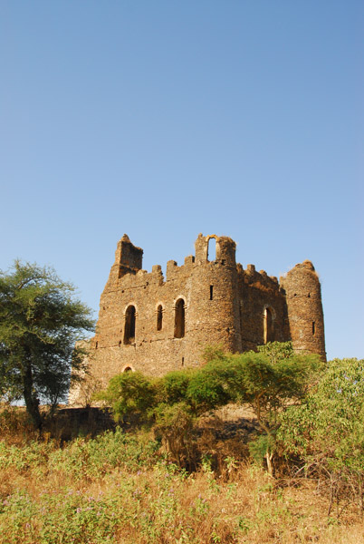 Guzara Castle