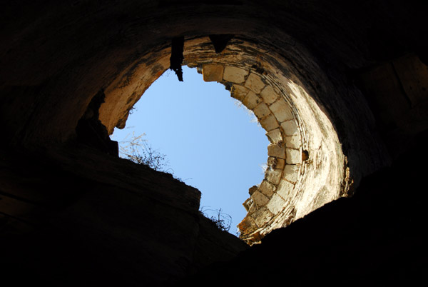 Looking up a tower, Guzara Castle