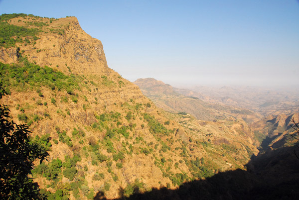 Descending along the Simien escarpment on the road to Axum