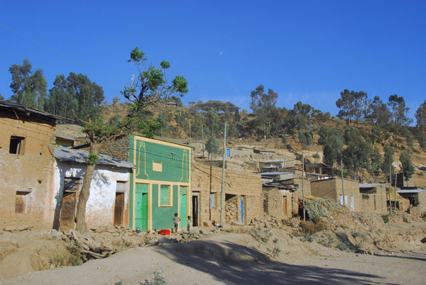 Village a short distance west of Axum