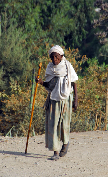 Old woman walking, Lalibela