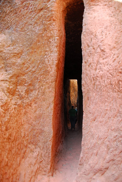 Slit shaped passage, Lalibela