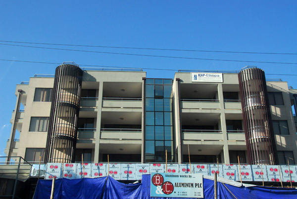 New construction along Bole Avenue, Addis Ababa