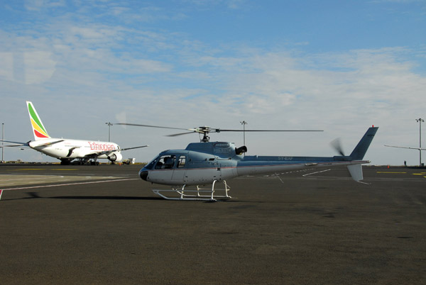 Everett Aerospatiale 350B-2 Ecureuil (5Y-EXF) Addis Ababa