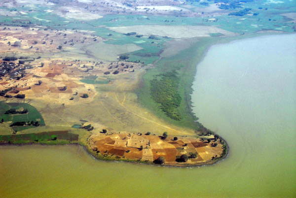 Lake Tana (N11.68/E37.42) Ethiopia