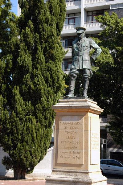 Major General Sir Henry Timson Lukin statue, Company's Garden