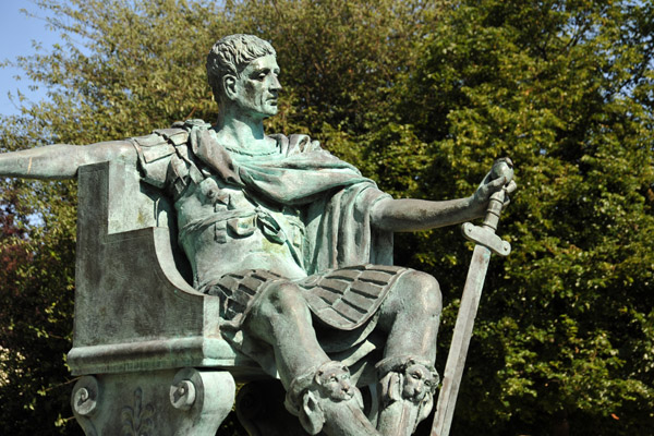 Emperor Constantine, York