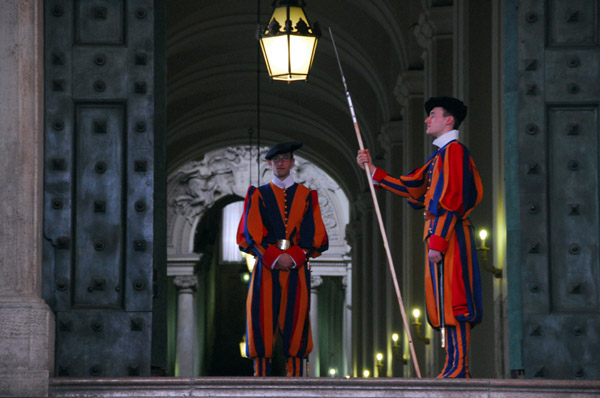 Swiss Guards at the entrance to the Scala Regia leading to the Sistine Chapel
