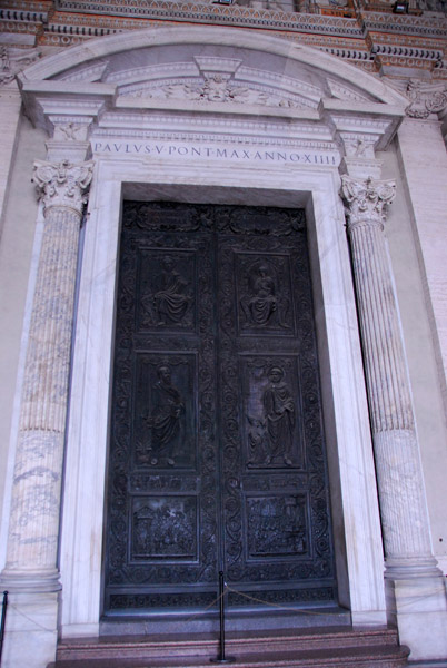 Bronze main portal made for Old St. Peter's by Filarete in 1445