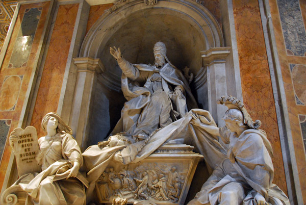 Monument to Pope Gregory XIII by Camillo Rusconi, 1723. Wisdom raises the drapery revealing science