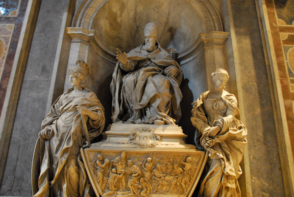 Monument to Pope Leo XI (1605) by Algardi, 1644