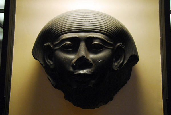 Mask belonging to the lid of the coffin of the priest Psammetek, XXVI Dynasty 644-525 BC