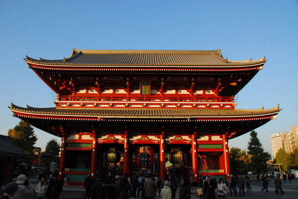 Hōzōmon, originally built in AD942, rebuilt in 1964