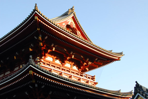 Roof of Hōzōmon gate