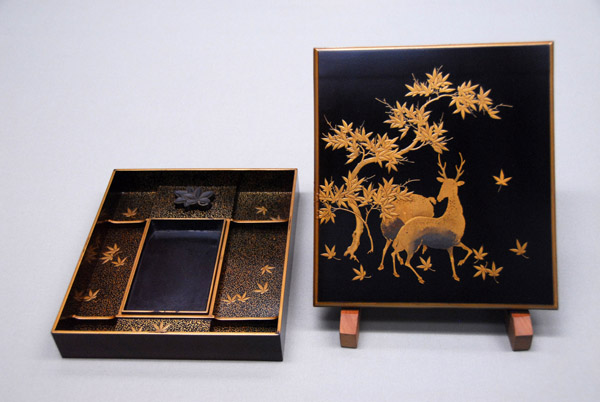 Lacquer writing box, Edo period, 18th C.