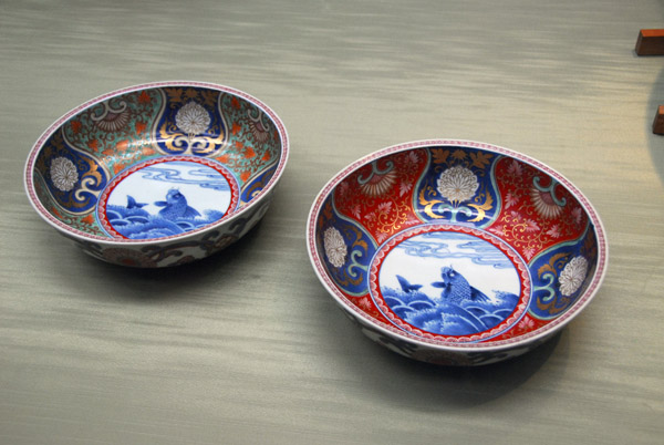 Imari-ware enameled bowls, Edo period, 17-18th C.